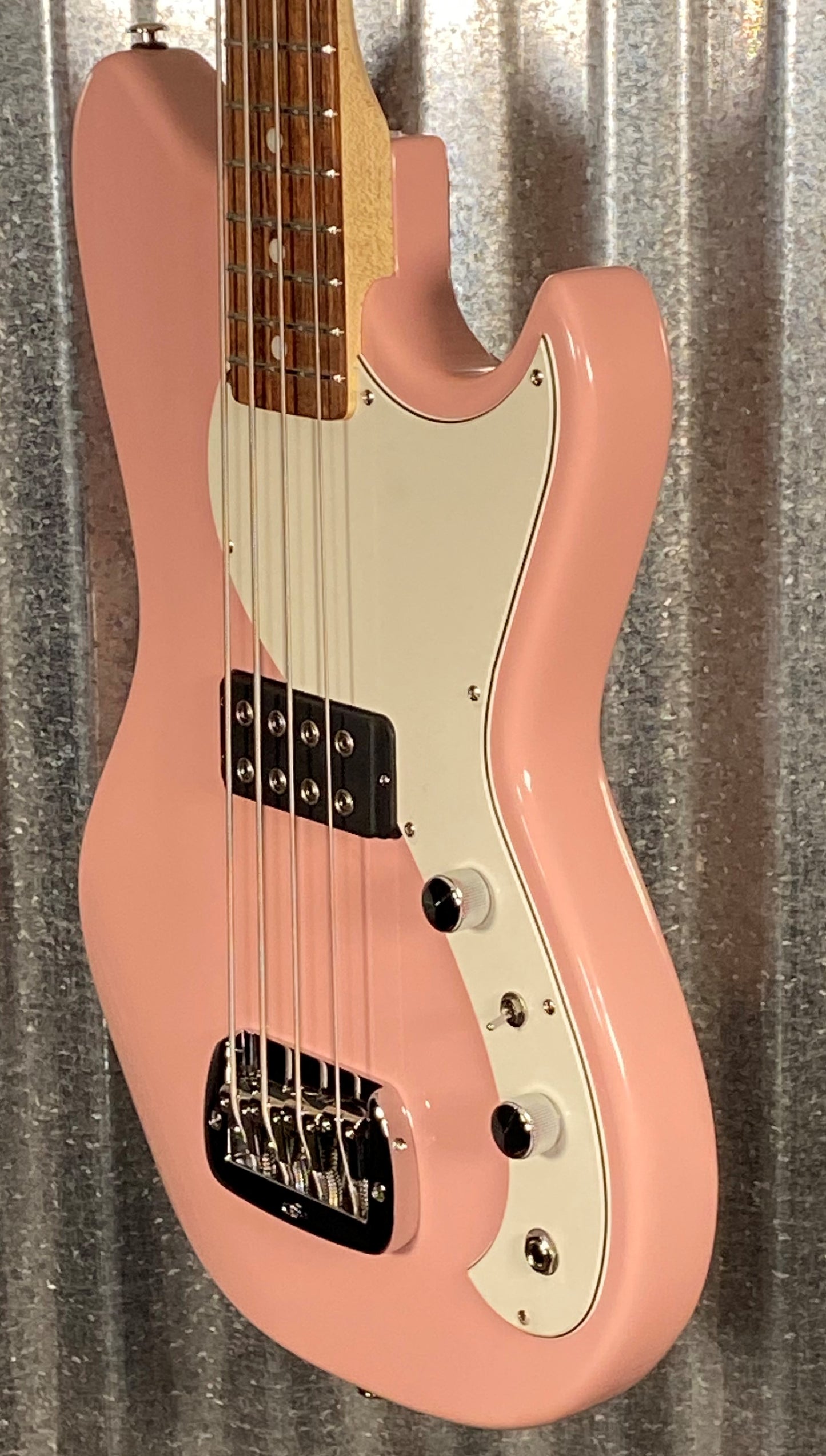 G&L USA Fullerton Deluxe Fallout Bass 4 String Short Scale Shell Pink & Bag #1009