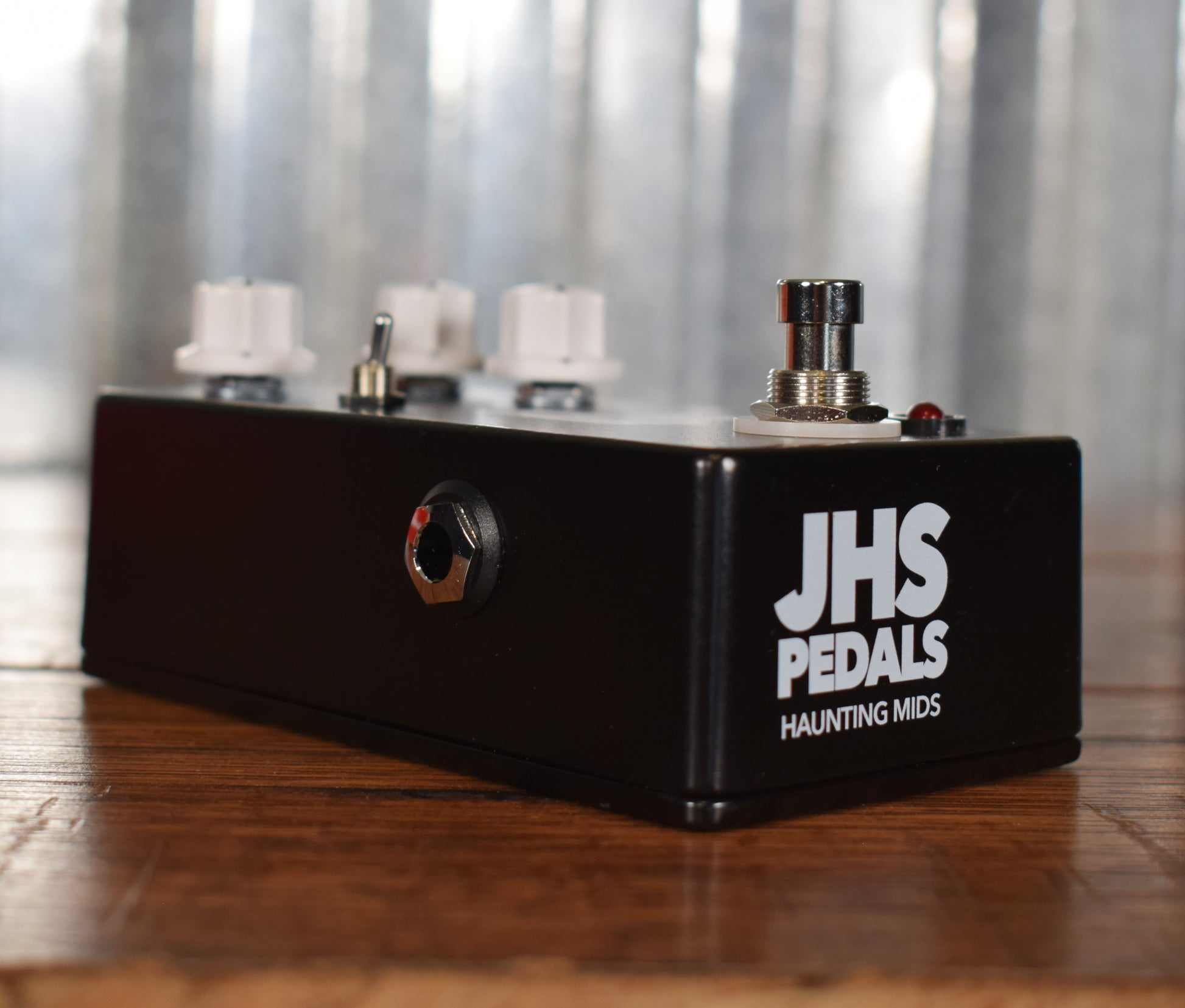 haunting mids pedal JHS Pedals Haunting Mids EQ Preamp Guitar Effect Pedal – Specialty Traders