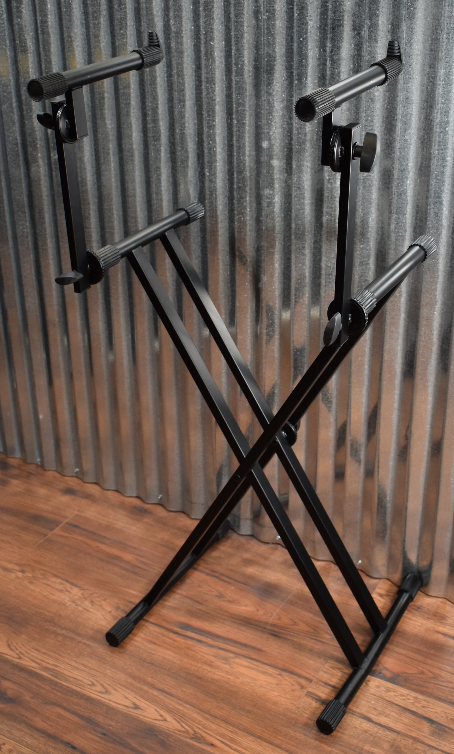 Quicklok T-22 Double Braced Two Tier Adjustable Keyboard Stand Used