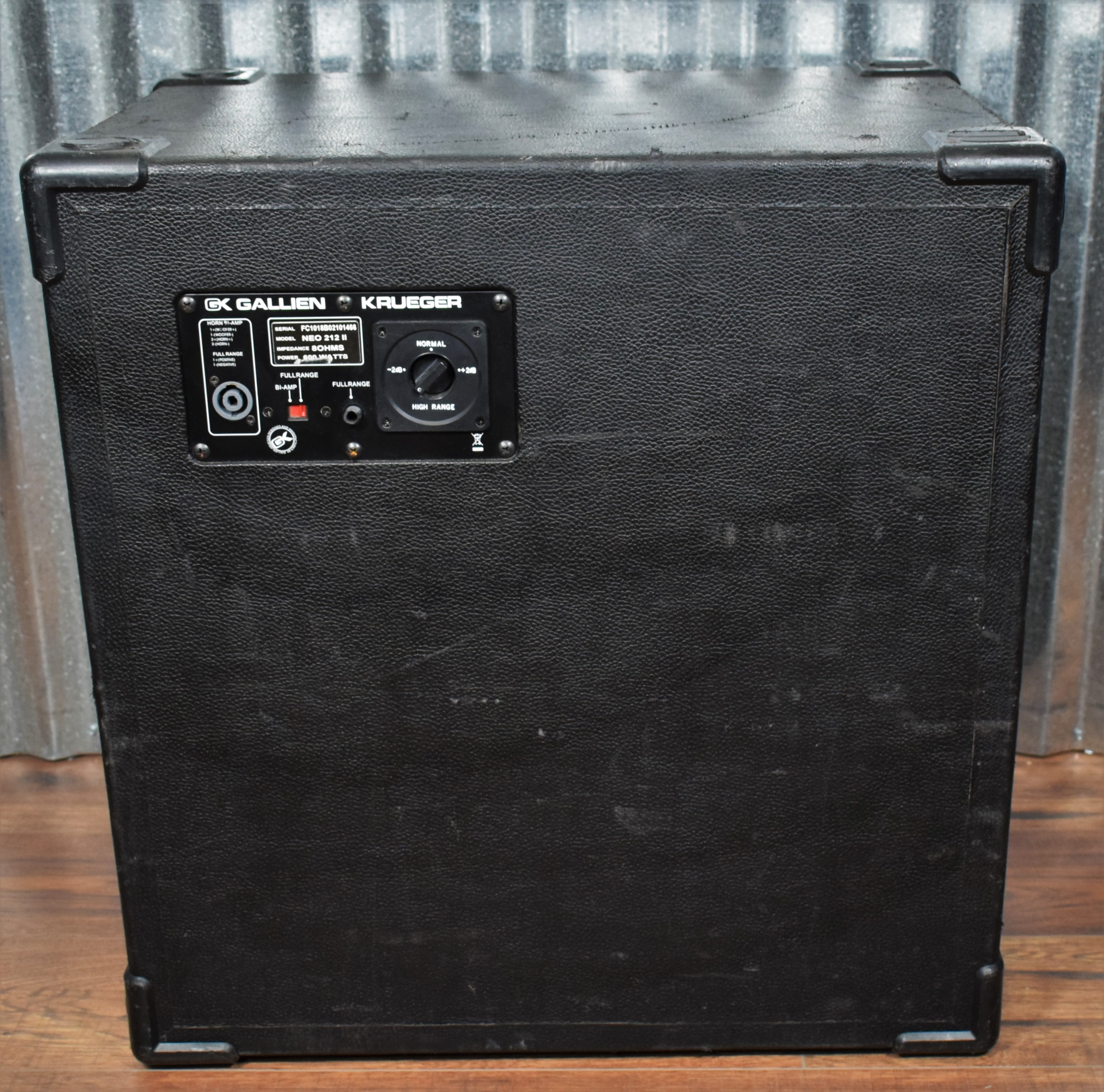 Gallien Krueger 212-II-8 shops Bass Box + Road Case