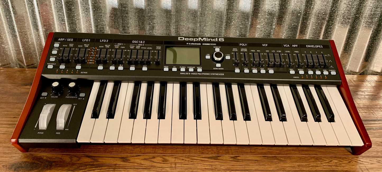 Behringer Deepmind 6 Voice Polyphonic Keyboard Synthesizer Demo