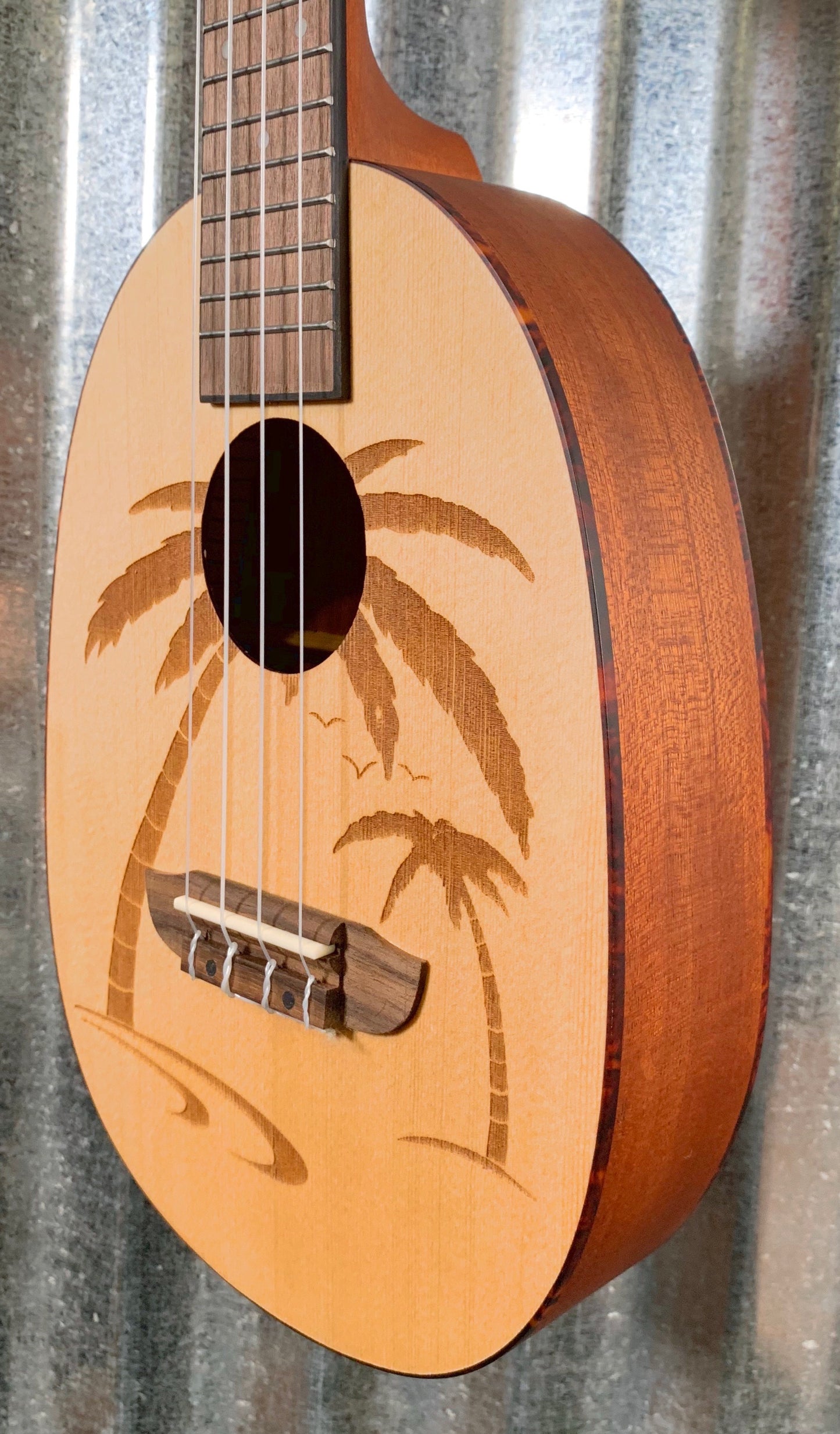 Ortega Guitars RUPA5 Natural Spruce Top Pinaple Concert Ukulele